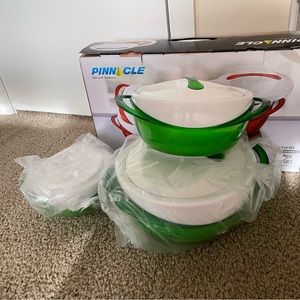 Two Food warmers small and medium